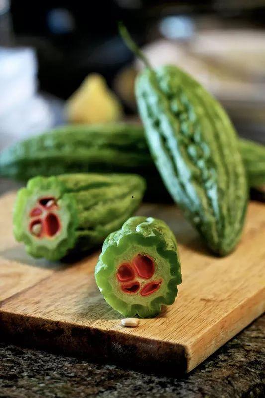 三叶草吃瓜说娱乐